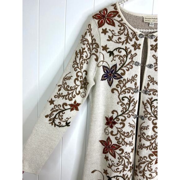 Peruvian Perfection Crean Open Front Metal Decorative Closure Duster Cardigan - Picture 4 of 8